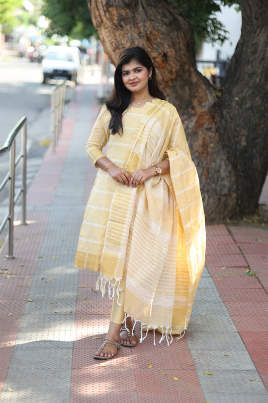 2 pc set - Top and Dupatta - Haldi Grace - neemai