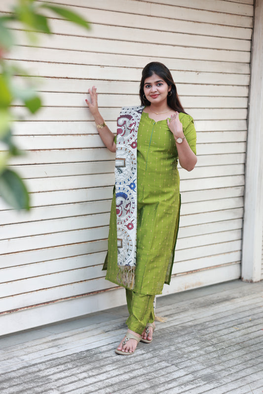 Neemai parrot Green Silk Kurti Pant Set with Dupatta, 3 Piece Maternity Ethnic Wear with Feeding Friendly Center Zip, Plus Size Available
