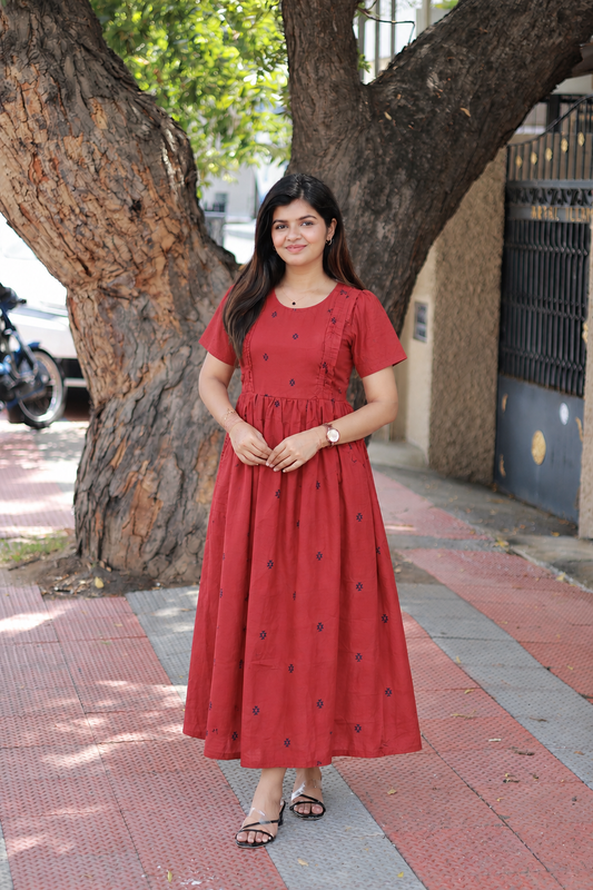 Handloom Cotton Maternity Feeding Gown/ maxi/ Double Side Zip- Red with blue butta