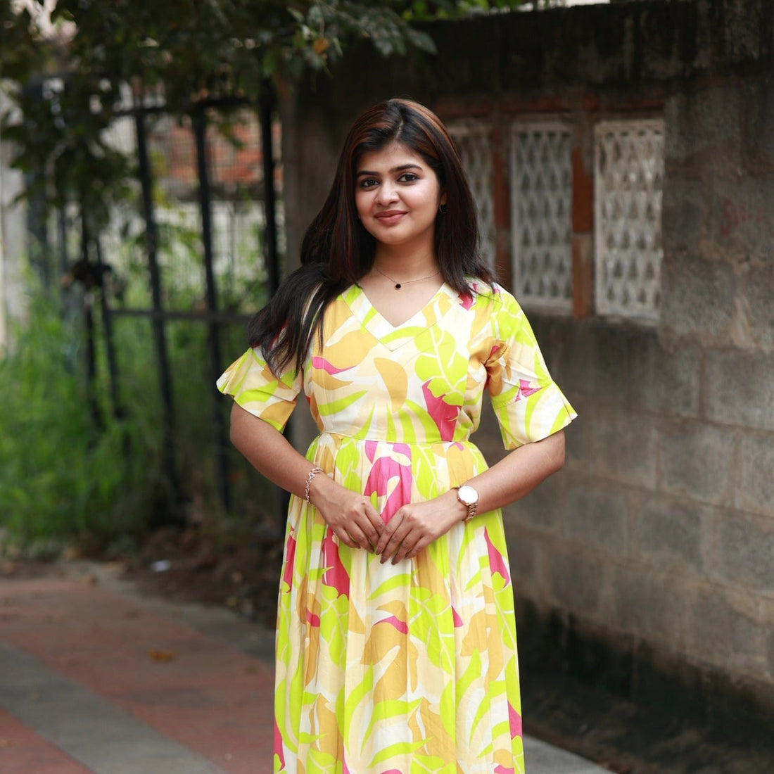 How to Choose Comfortable and Stylish Maternity Dresses for Everyday Wear