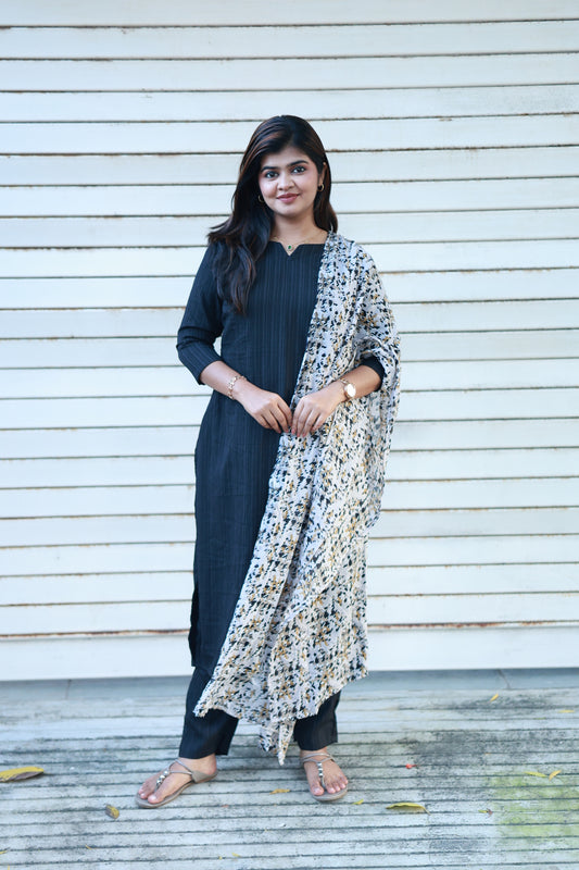 Kani - 3 piece set [ kurta, pant and dupatta]