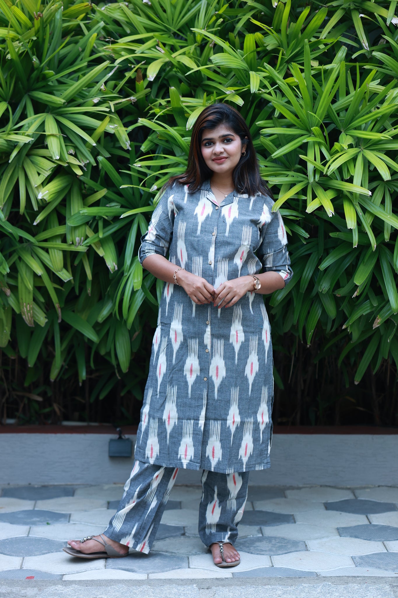 Co-ord set- Cotton ikat print maternity kurta pant set with comfortable fit and office wear.