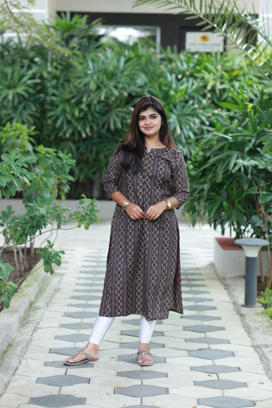 Top/Kurti -   Grape - neemai