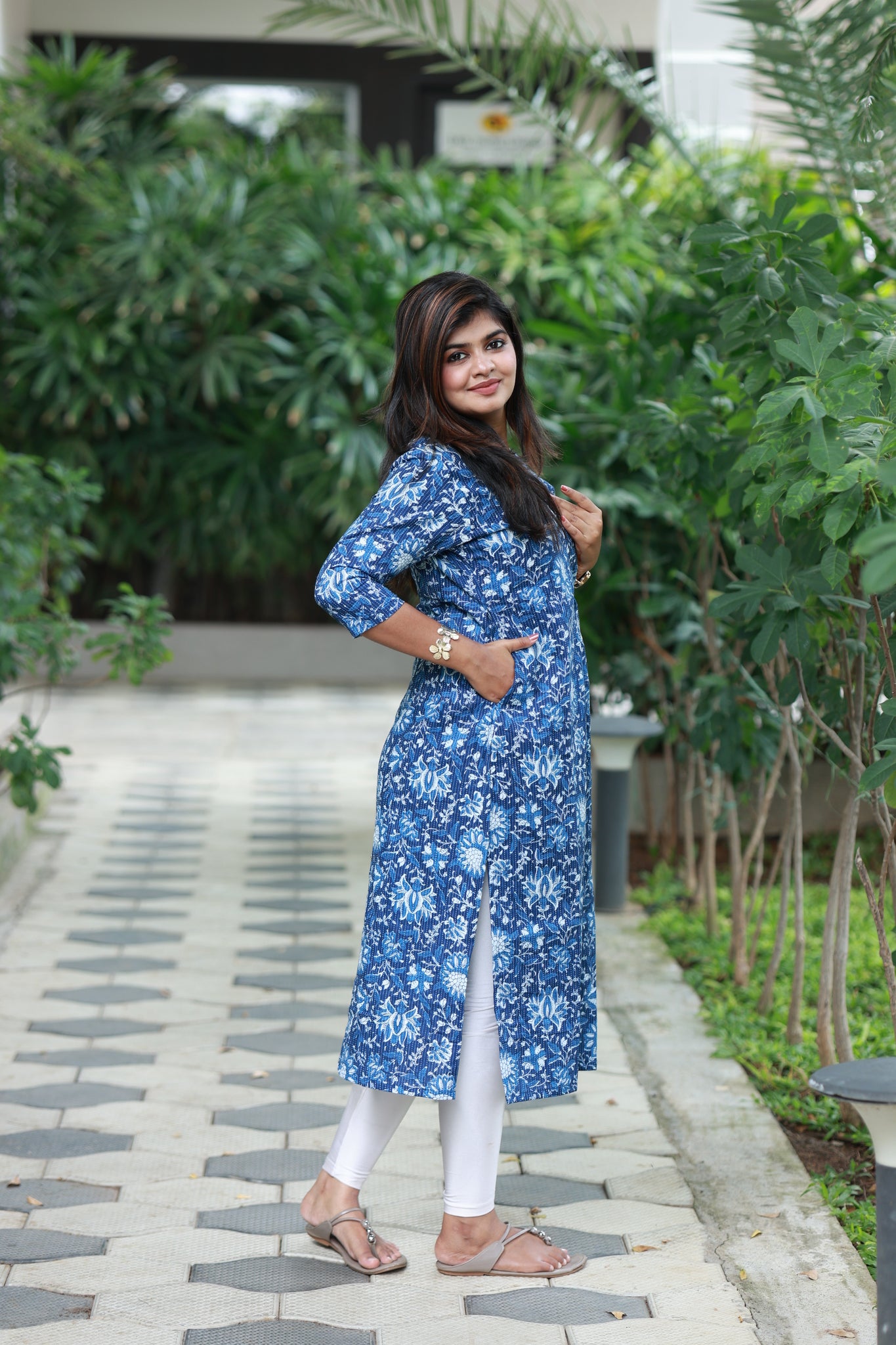 Top/Kurti -   Neel Pushpa - neemai
