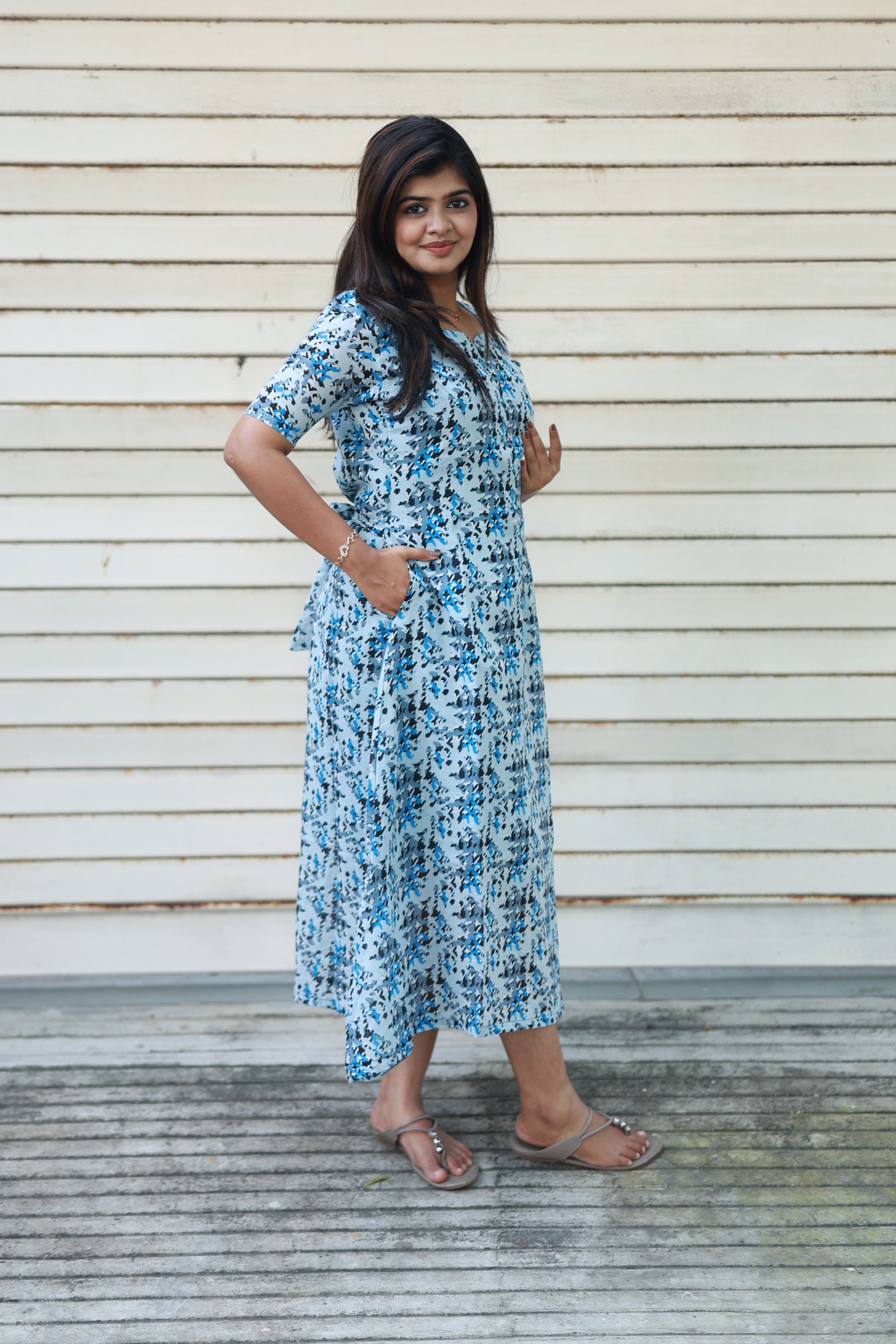 Maternity/Feeding Midi/Gown - Blue abstract print maternity dres with functional side pockets and back tie.