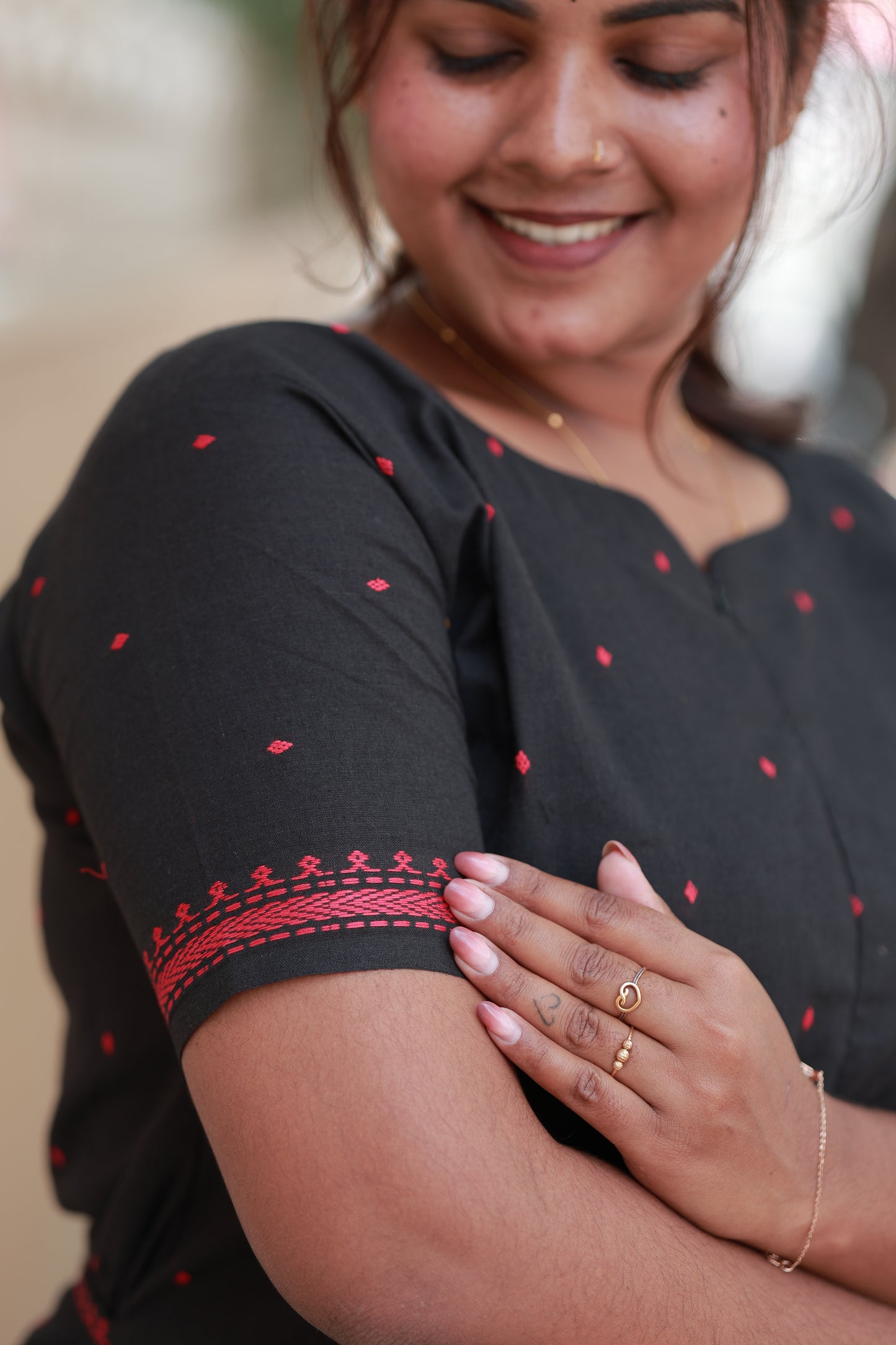 Neemai Cotton Maternity Co-ord Set with Contrast red Sleeve Border, Stylish Feeding Friendly Kurti Set, Plus Size maternity wear