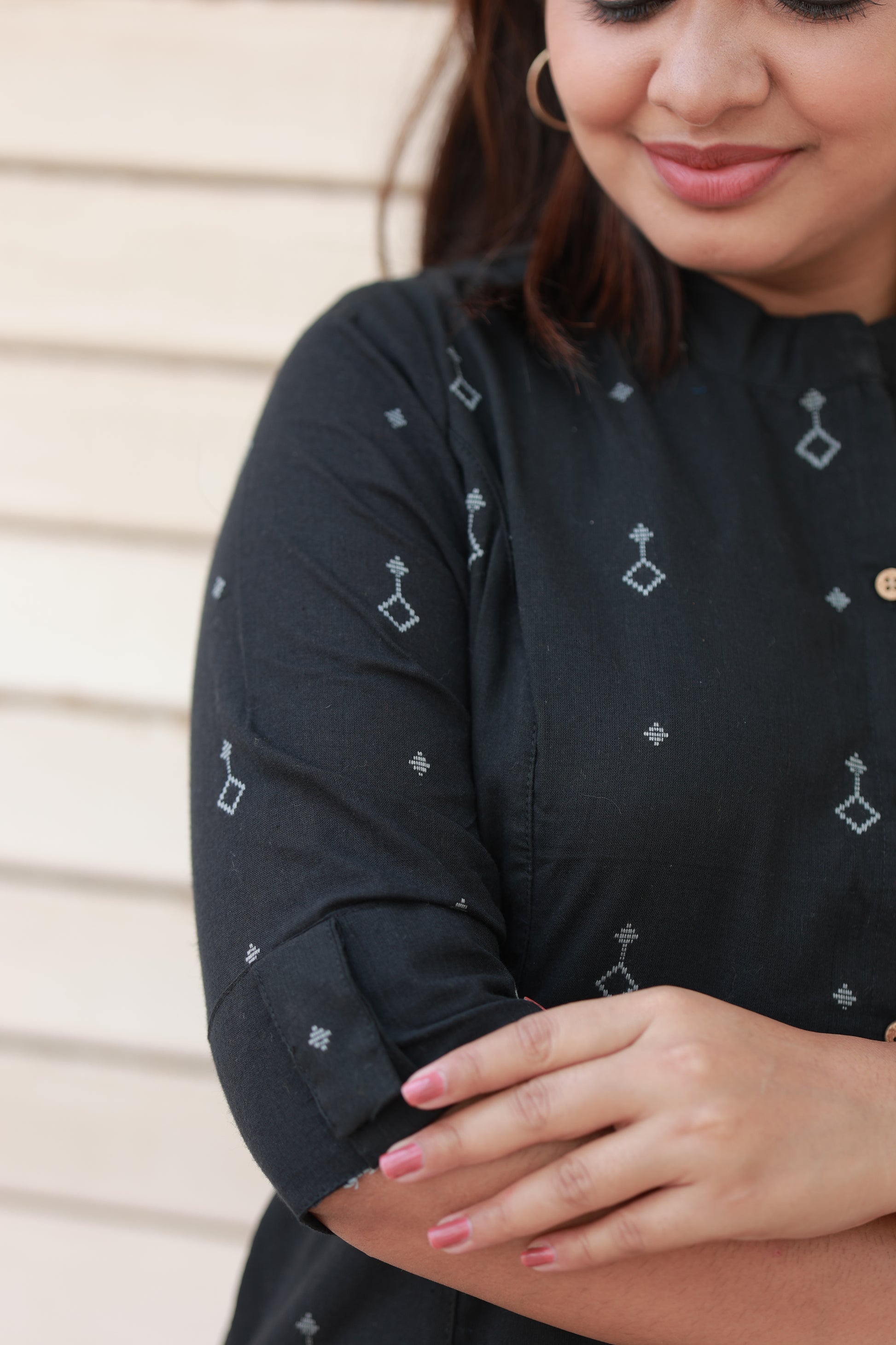 Neemai Black Handloom Cotton Kurti with 3/4 Sleeves and Roll Up Button Detail, Breathable Daily Wear for Women, weightless cotton kurti