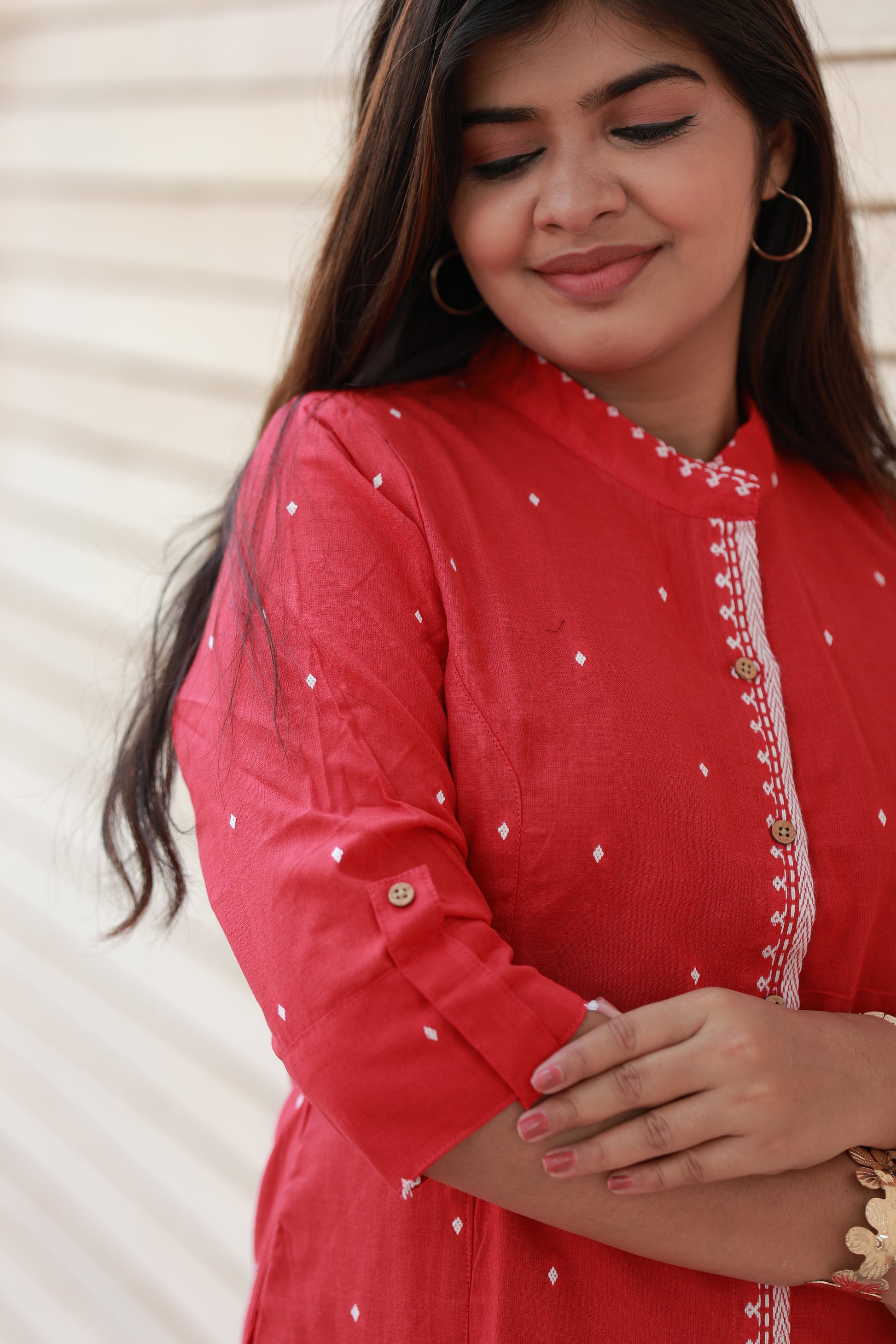 Neemai Red Handloom Cotton Kurti with 3/4 Sleeves and Button Tab Detail, Comfortable Summer Regular Wear for Women