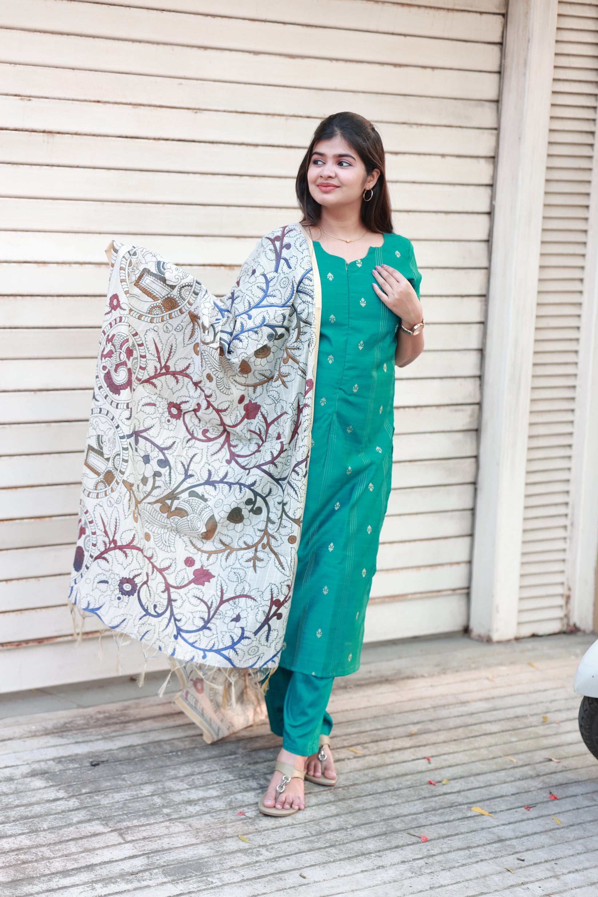 Neemai Green Kurti Pant Set with printed Dupatta, Feeding Friendly Kurti Set India, lightweight summer friendly festive wear