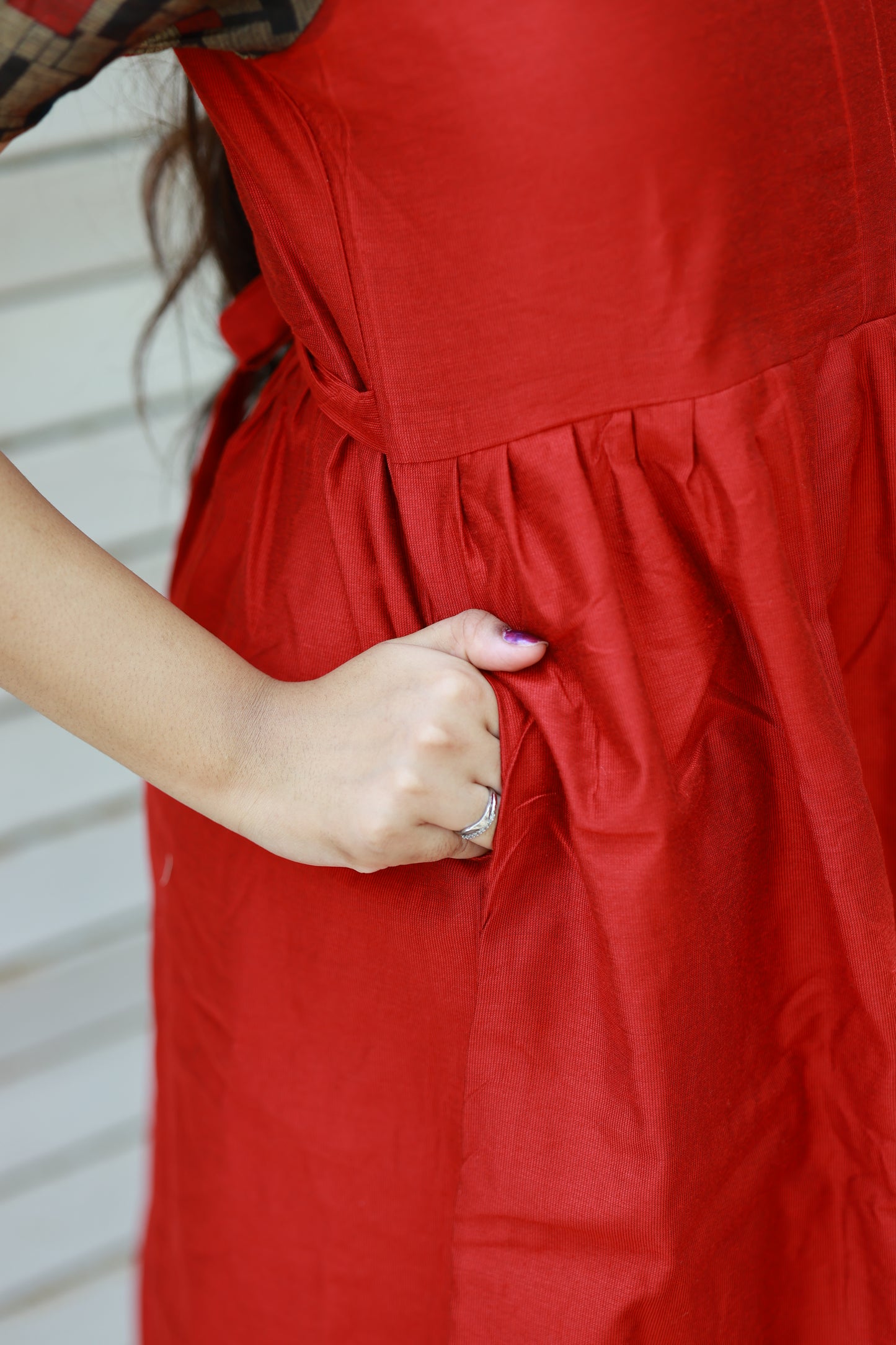 Butter slik - Center zip Normal / Maternity Midi/Gown- cotton lining - Red