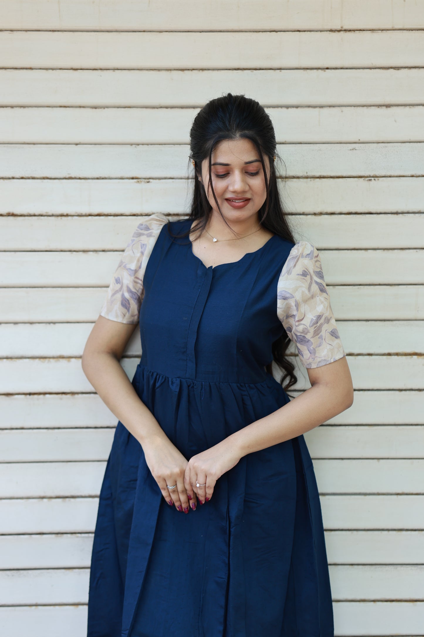 Butter slik - Center zip Normal / Maternity Midi/Gown- cotton lining -  Ink Blue