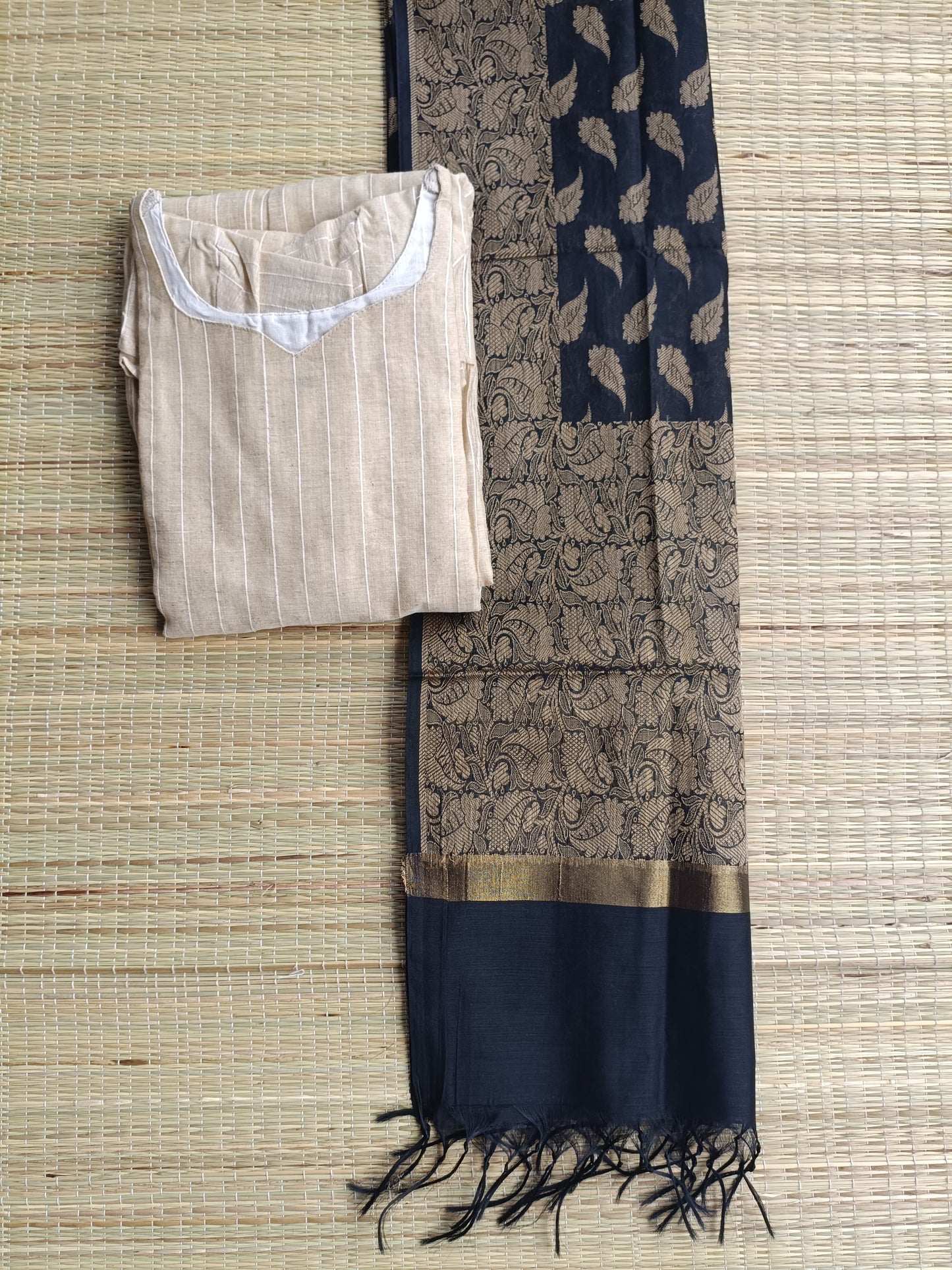 Banarasi Brocade Duppatta-  only Duppatta - Black Color