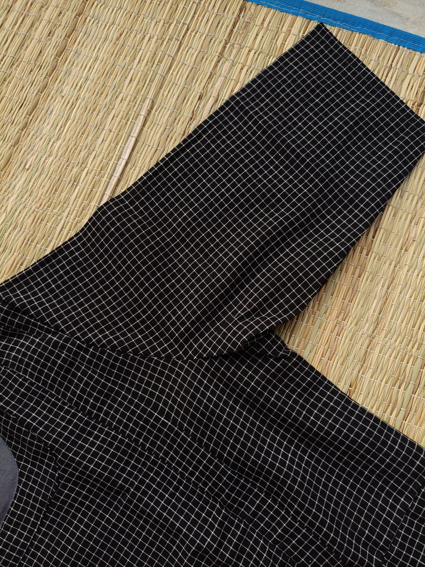 Prewashed pure Cotton checks / Maternity 2 pc Coordset [ Top with double side zip, and Pant] - Small checks Black