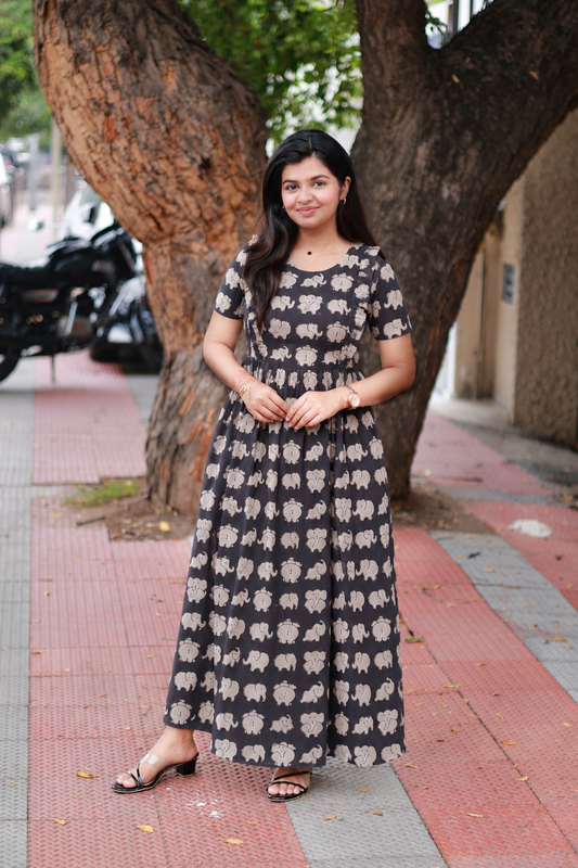 Kalamkari Cotton Maternity Feeding Gown/ Maxi / Double side zip– black elephant