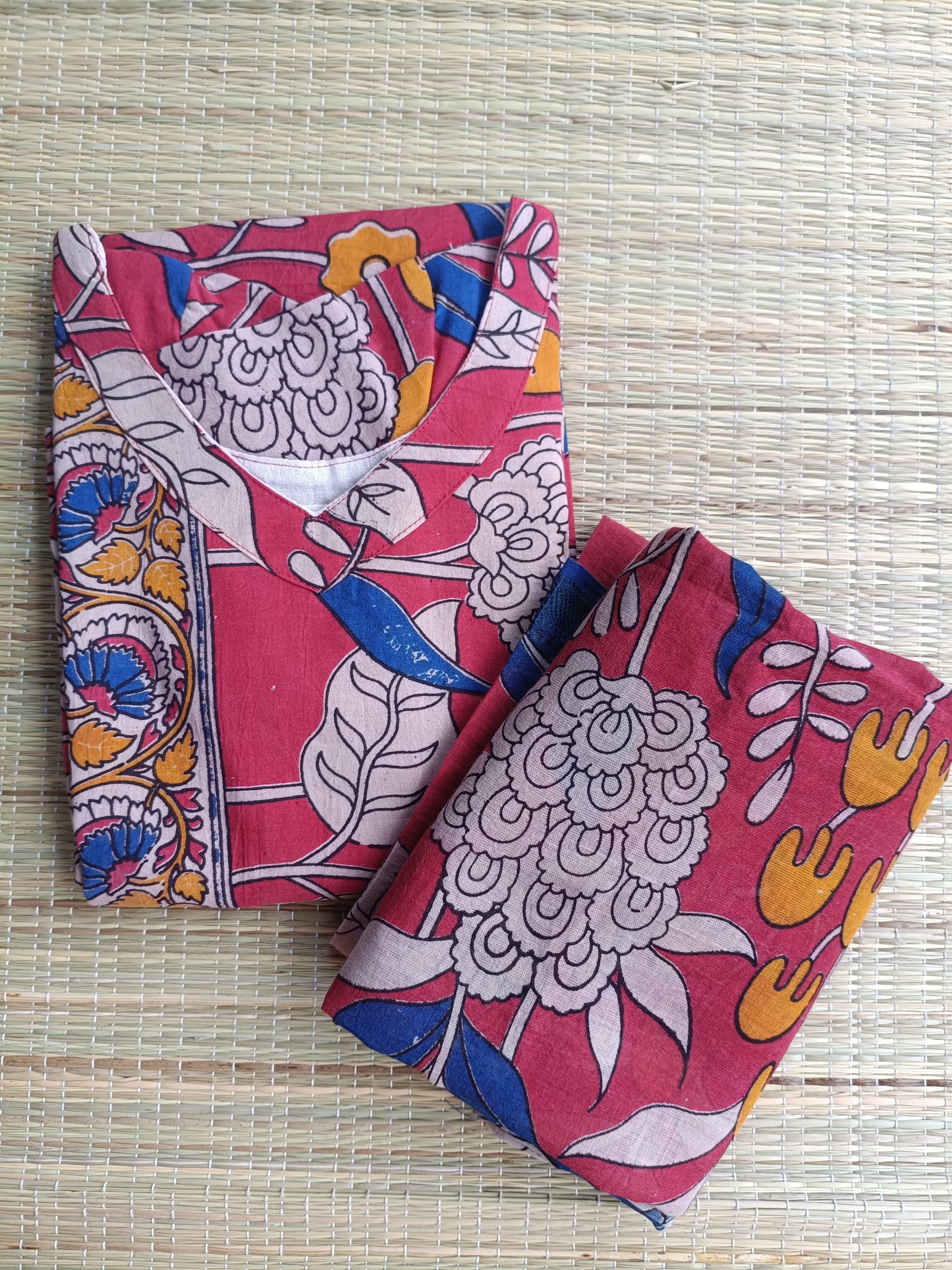 Block printed kalamkari cotton Maternity 2 pc chudidhar set [ Top with double side zip, and dupatta - Red Flower