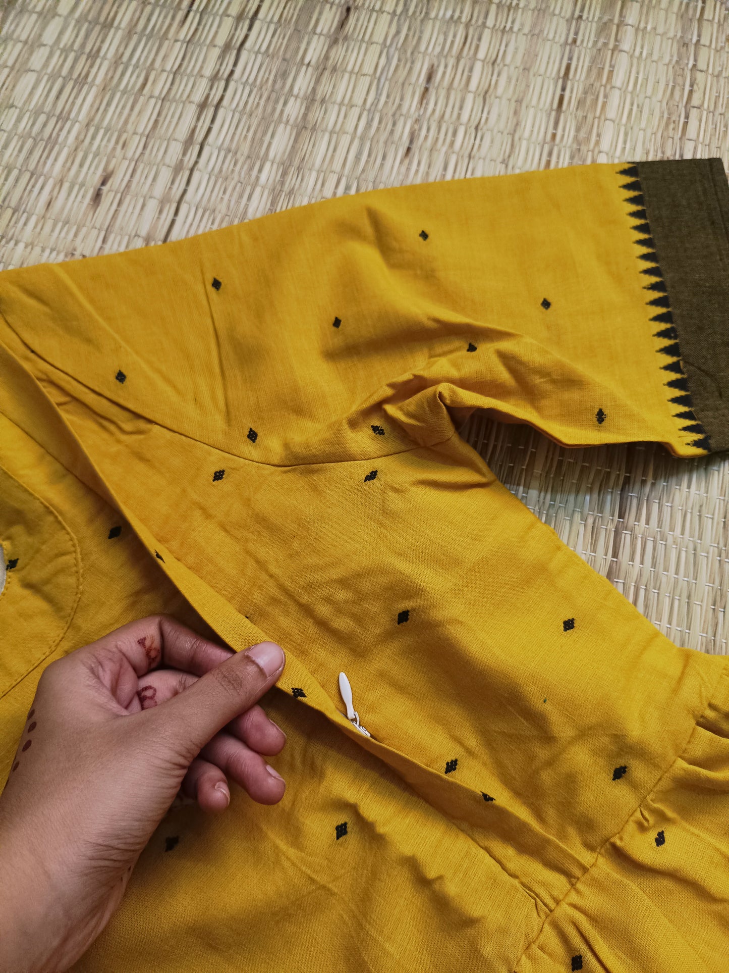 Prewashed Handloom Cotton Maternity Feeding Gown/Maxi /Double Side Zip- Yellow with black butta