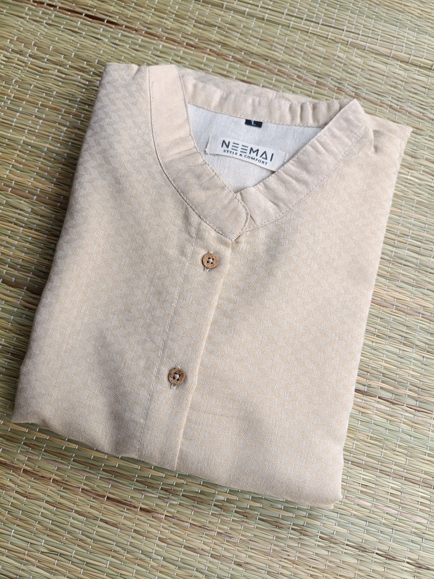 silk Kurti/ Front 4 button operable( optional feeding) -used to Normal wear kurti -Half white ziczac