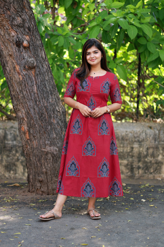 Kalamkari Cotton  A line Maternity Feeding Kurti /Center Zip(Dress length 45 inches)- Red