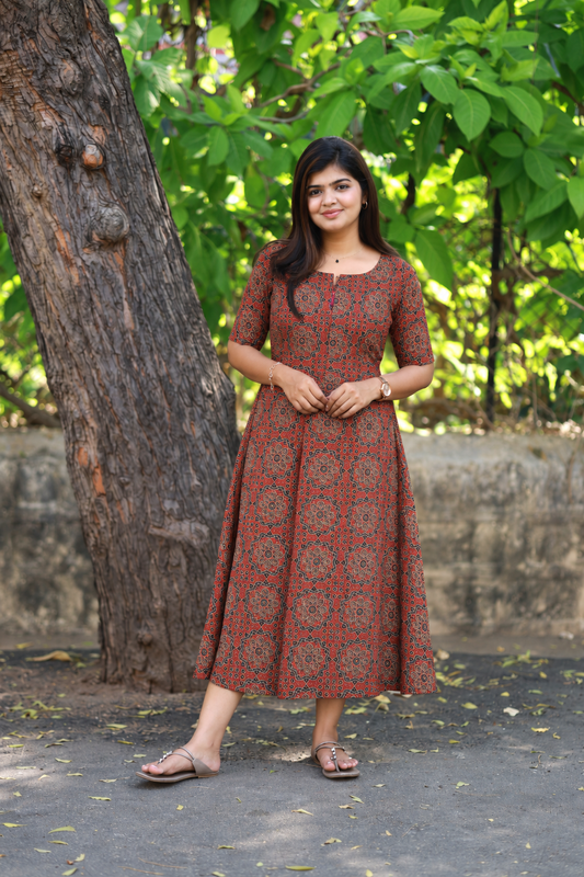 Kalamkari Cotton  A line Maternity Feeding Kurti /Center Zip(Dress length 45 inches)- Red kolam