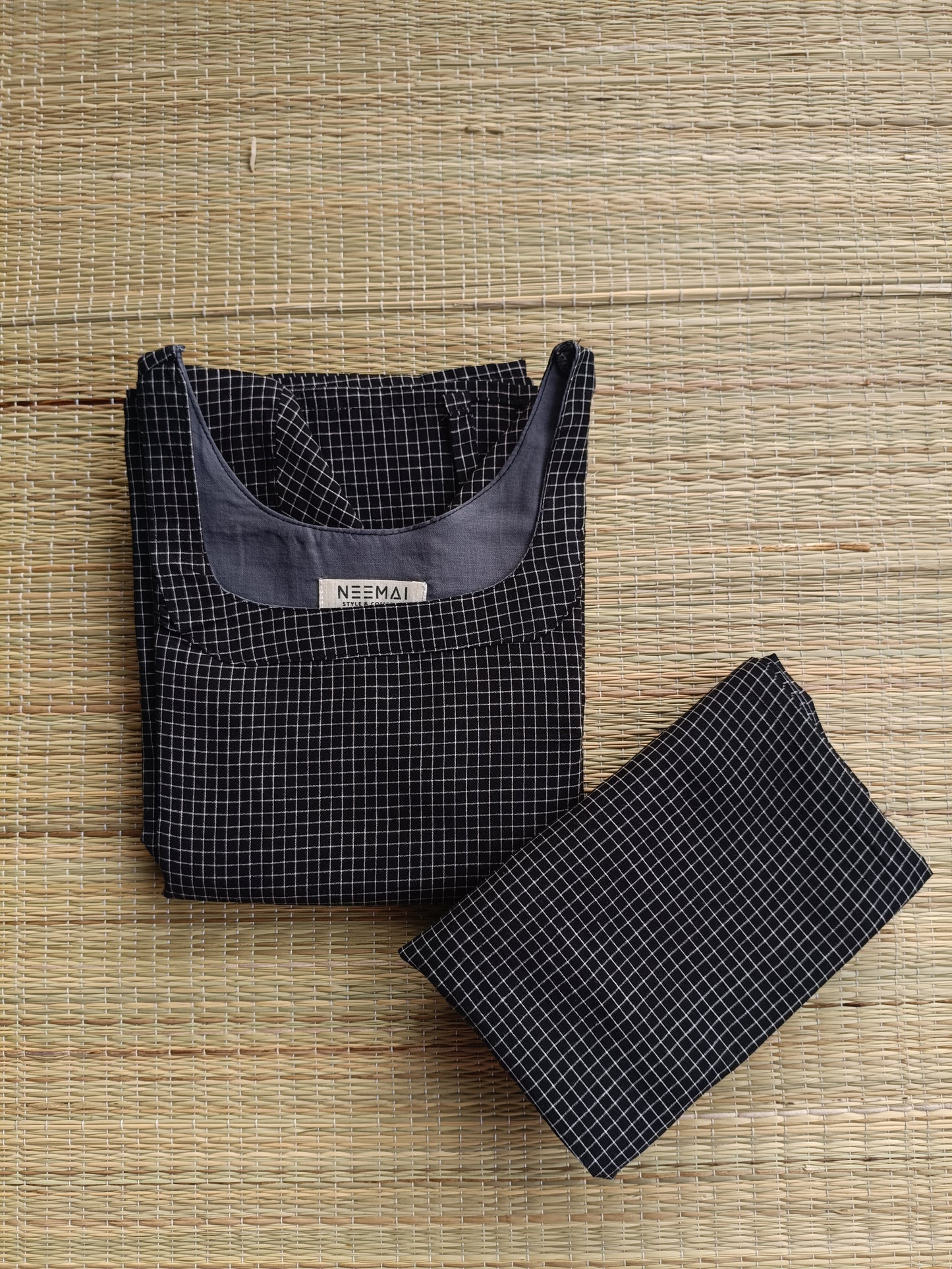 Prewashed pure Cotton checks / Maternity 2 pc Coordset [ Top with double side zip, and Pant] - Small checks Black