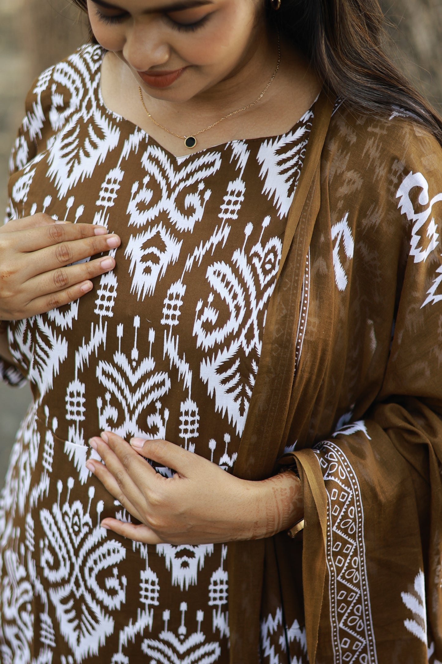 Cotton /Maternity 3 pc chudidhar set [ A line Top with double side zip, pant and dupatta] - Coffee brown with white ( No side open top)
