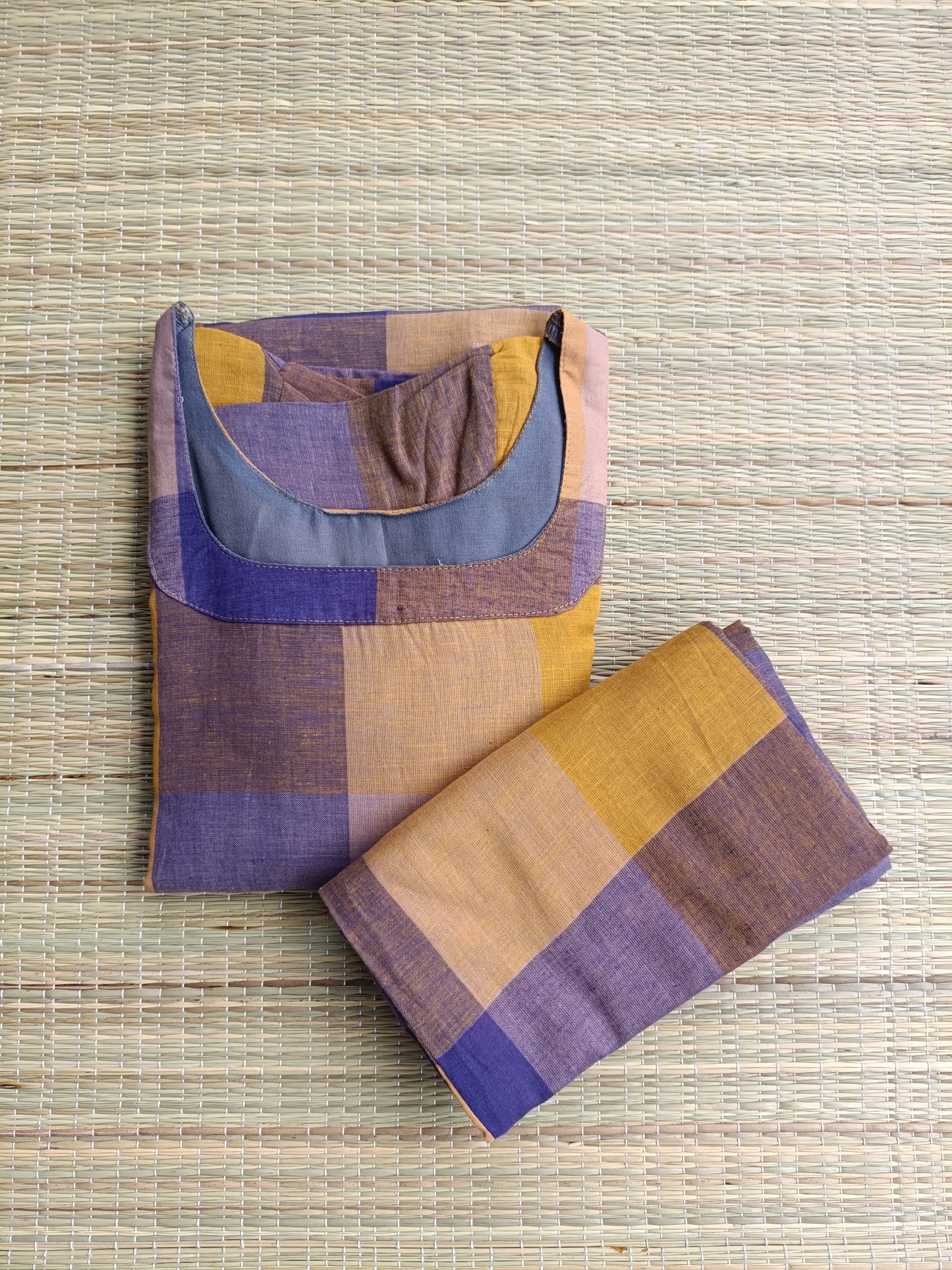 Madras check/ cotton Maternity 2 pc chudidhar set [ Top with double side zip, and Pant - Yellow and Navy blue