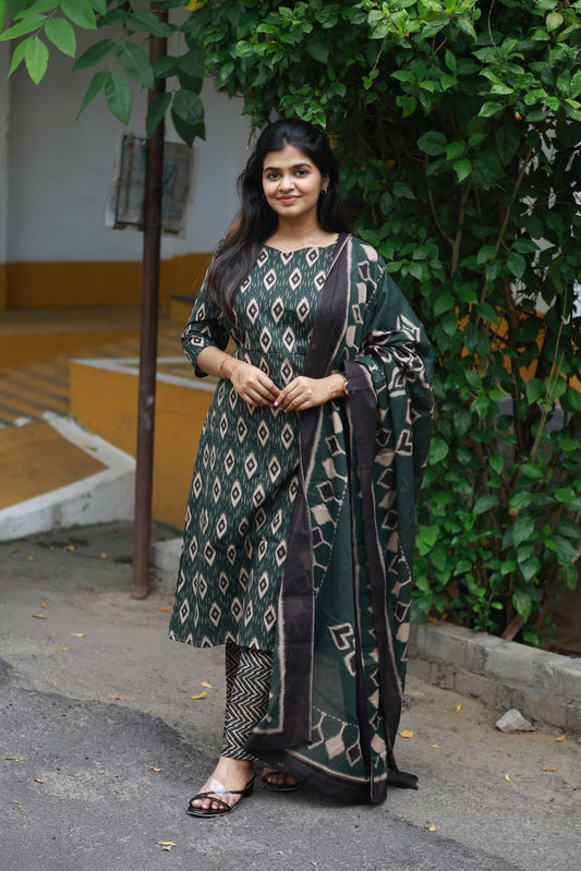 Cotton /Maternity 3 pc chudidhar set [ A line Top with double side zip, pant and dupatta] -Green ( No side open top)
