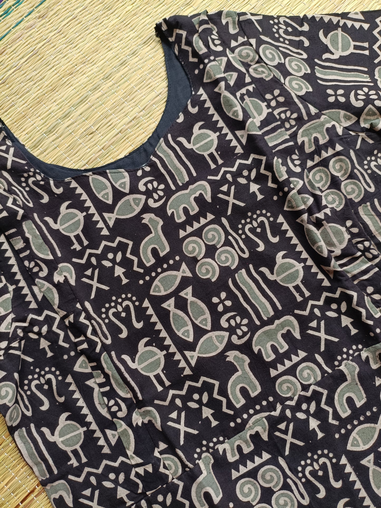 Block printed kalamkari cotton Maternity 2 pc chudidhar set [ Top with double side zip, and dupatta - Black fish