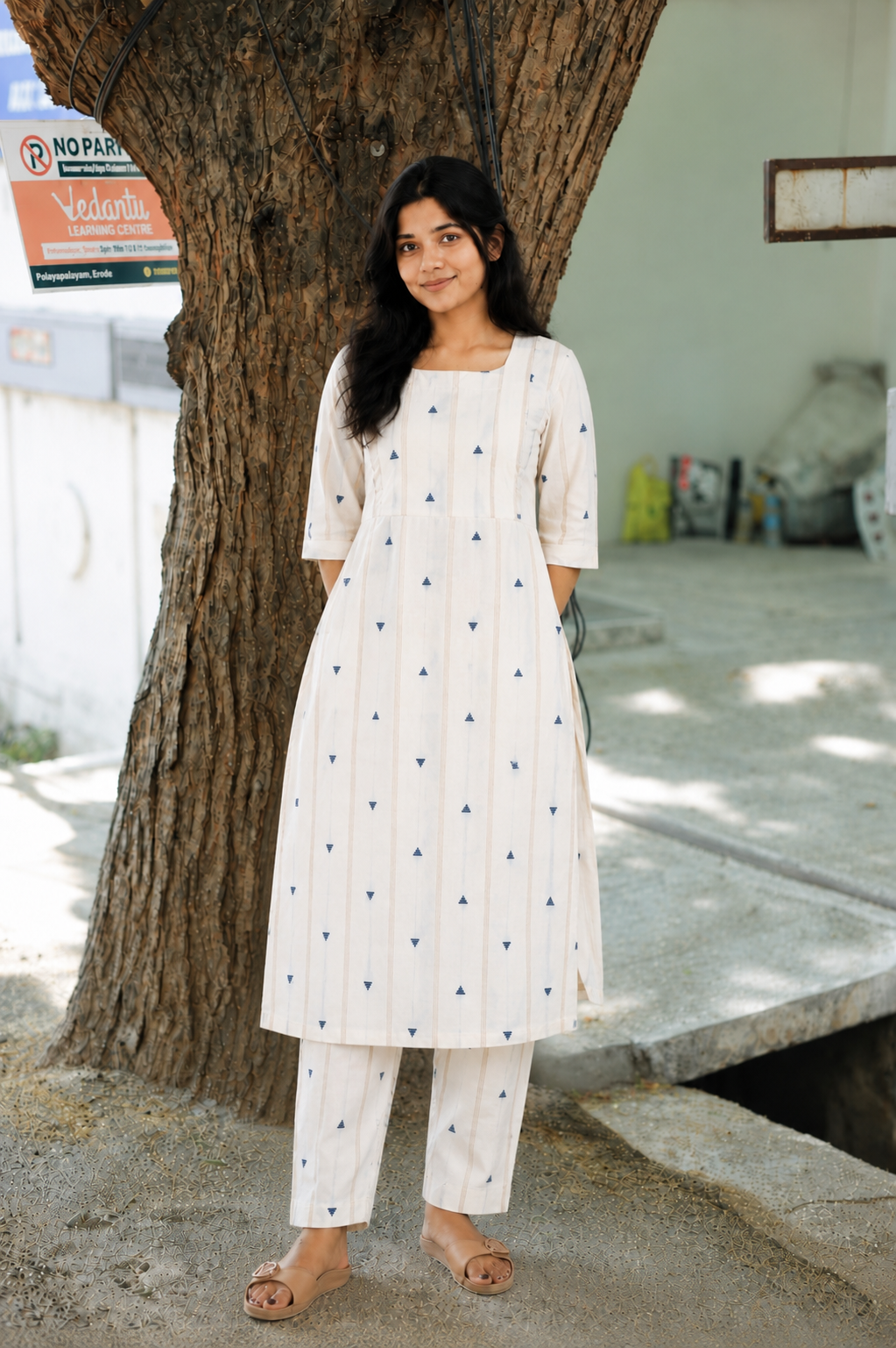 Onam special Maternity 2 pc chudidhar set [ Top with double side zip, and pant] -White and Blue butta
