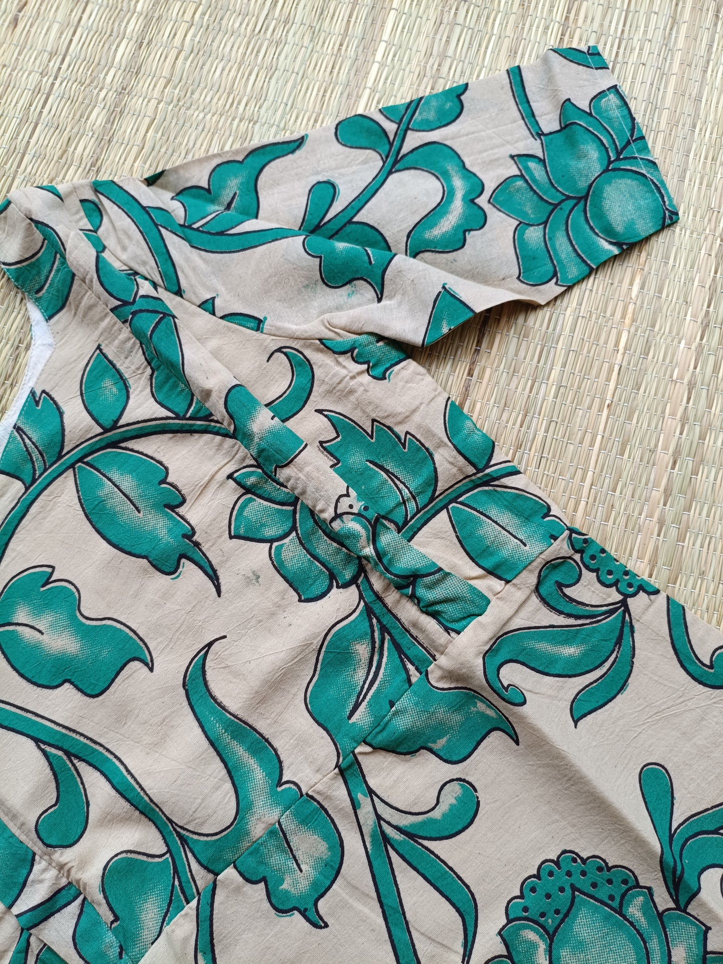 Block printed kalamkari cotton Maternity 2 pc chudidhar set [ Top with double side zip, and dupatta - Green Flower