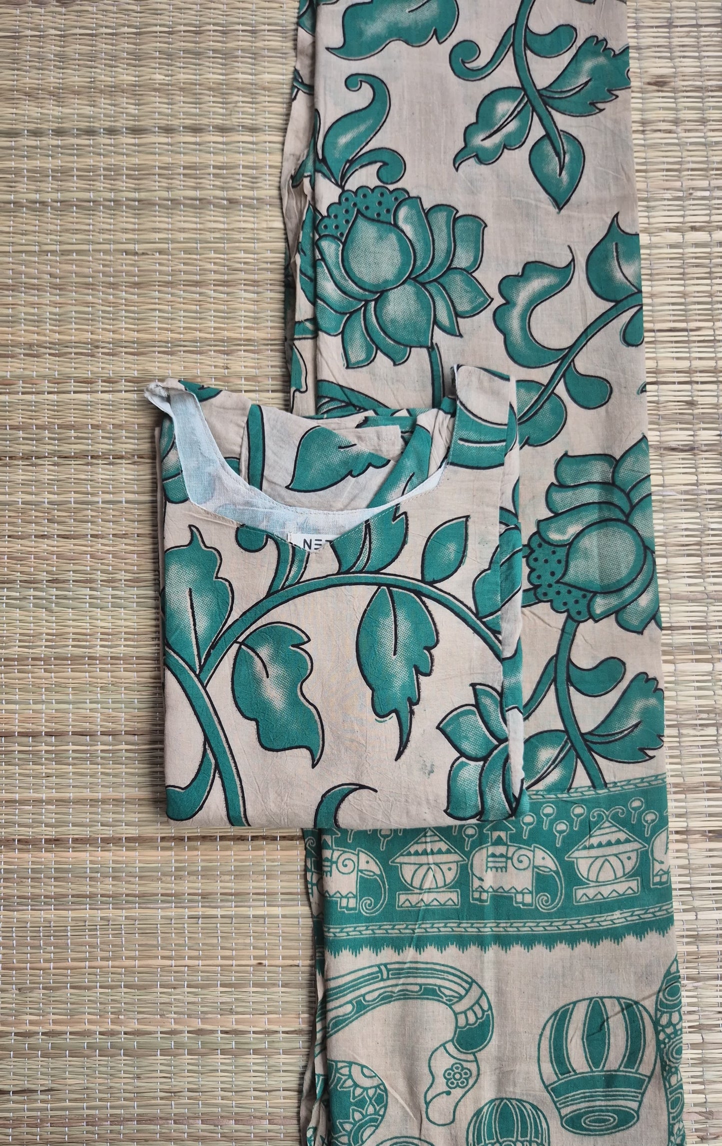Block printed kalamkari cotton Maternity 2 pc chudidhar set [ Top with double side zip, and dupatta - Green Flower
