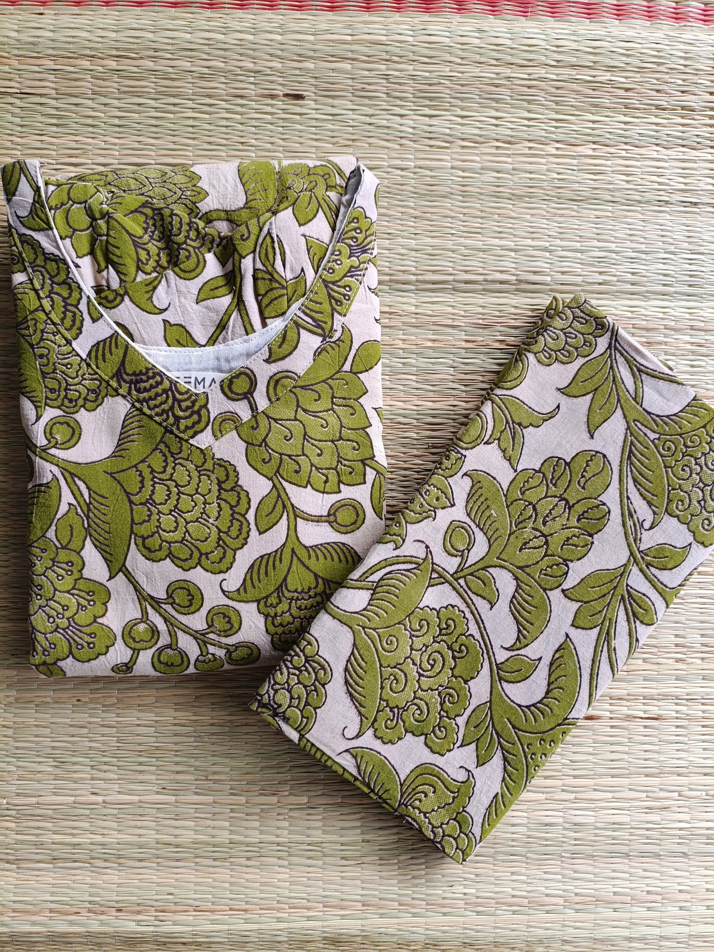 Block printed kalamkari cotton Maternity 2 pc chudidhar set [ Top with double side zip, and dupatta - Light Green Flower