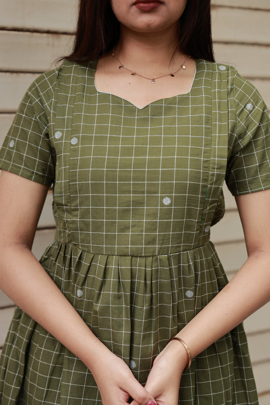 Handloom Jamdani - Maternity / Feeding - Maxi/Gown - Cotton Lining - Double side Zips - Pista Green