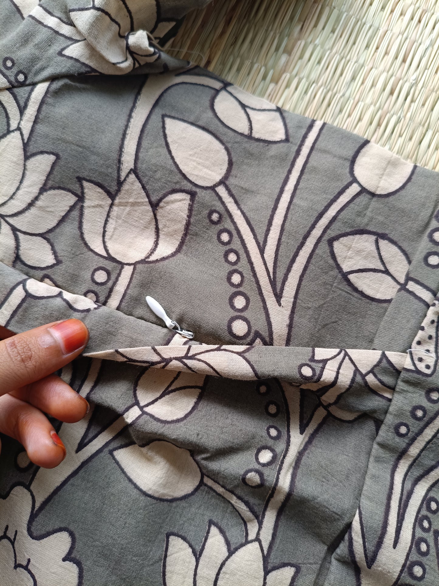 Block printed kalamkari cotton Maternity 2 pc chudidhar set [ Top with Double side zip, and dupatta - Grey Flower