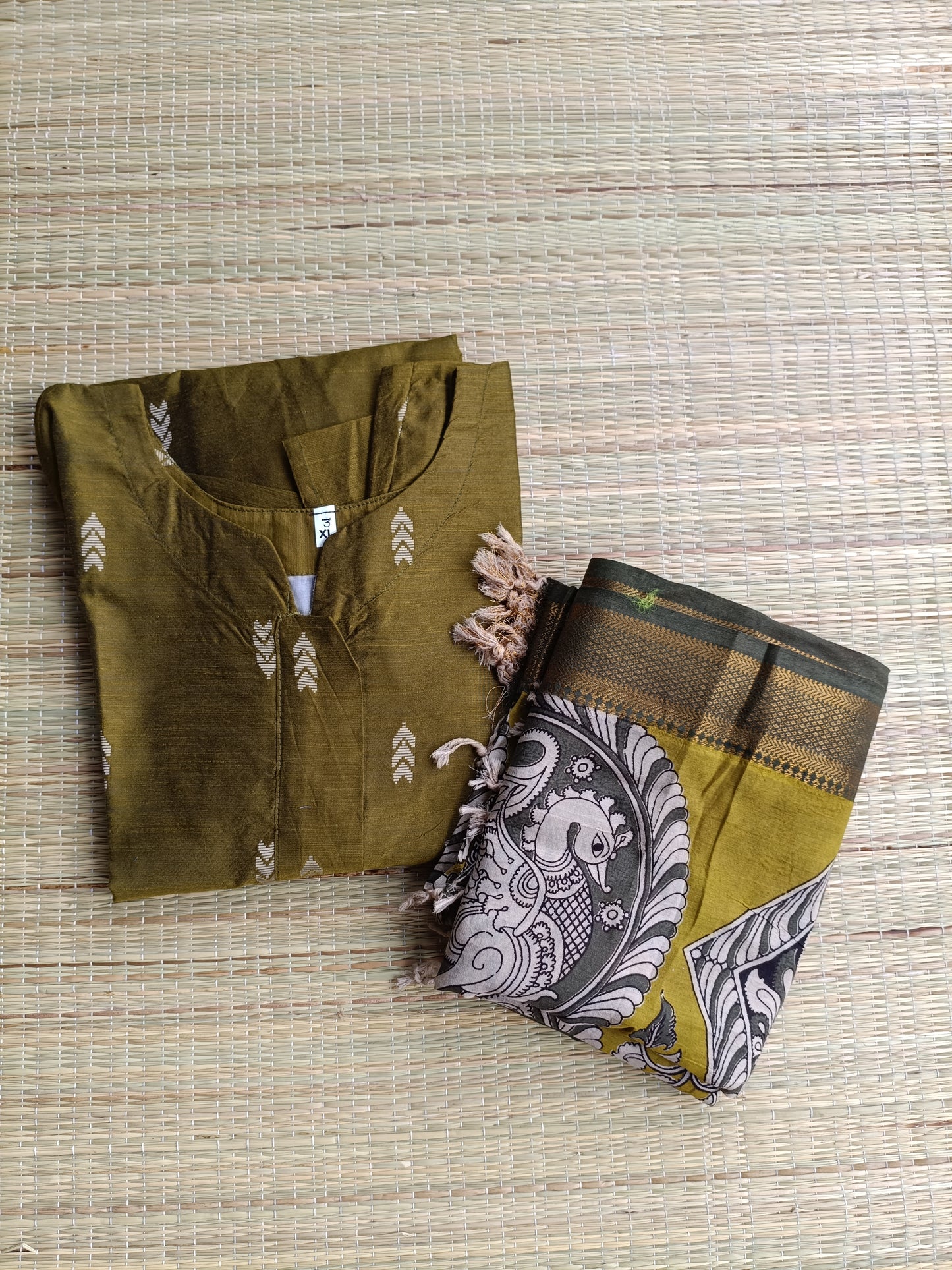 Raw silk Maternity 2 pc chudidhar set [ Top with center side zip, and dupatta - Olive green