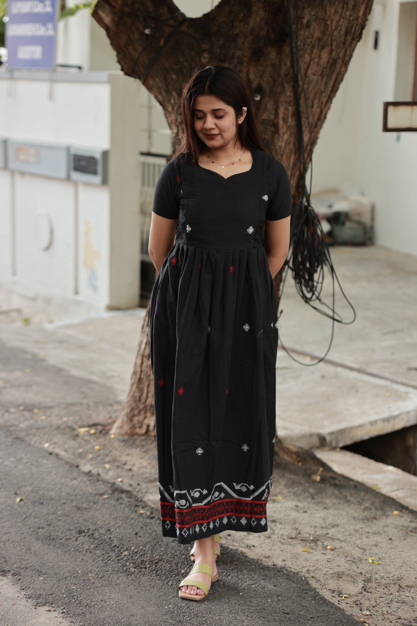 Handloom Jamdani - Maternity / Feeding - Maxi/Gown - Full Cotton Lining - Double side Zips - Black and white