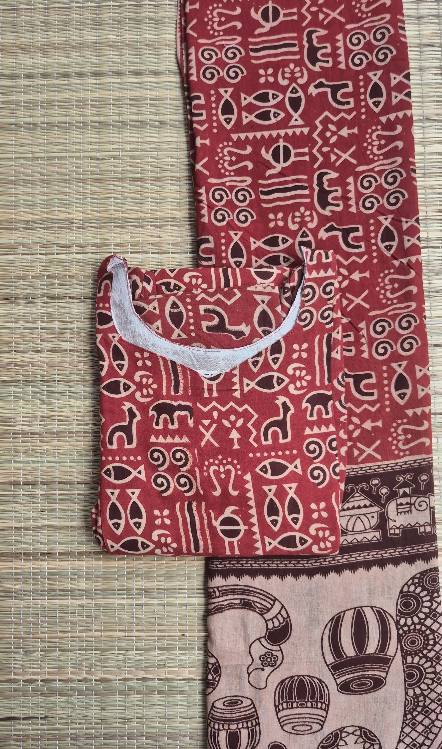 Block printed kalamkari cotton Maternity 2 pc chudidhar set [ Top with double side zip, and dupatta - Red fish