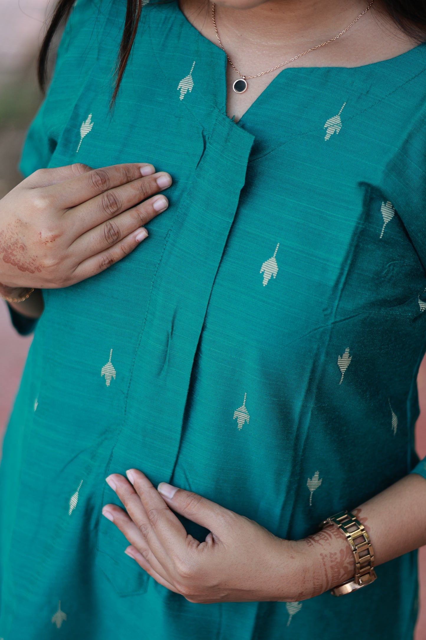 Raw silk Maternity 3 pc chudidhar set [ Top with center side zip,  Pant and dupatta - Peacock green ( Side open top)