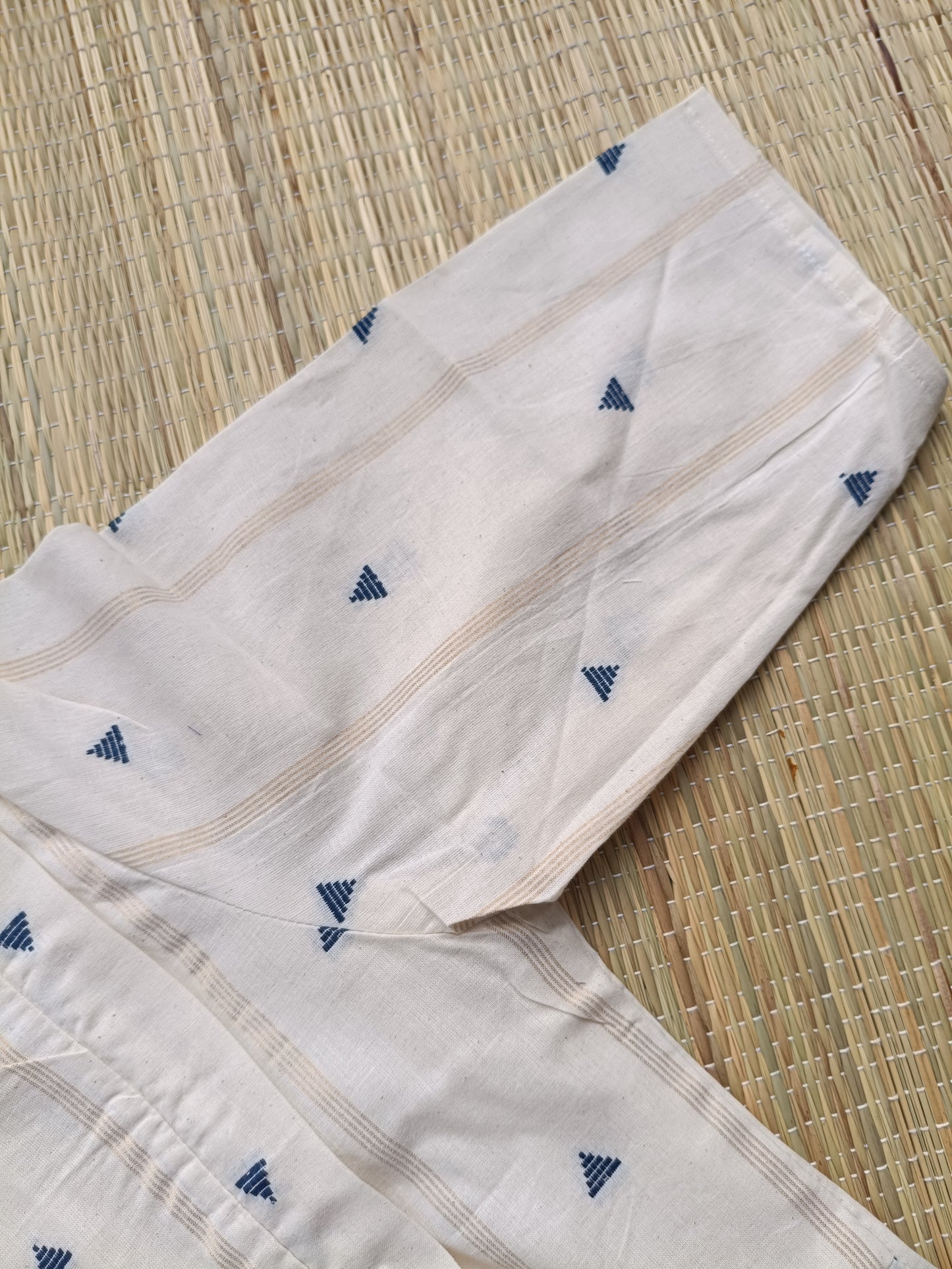 Onam special Maternity 2 pc chudidhar set [ Top with double side zip, and pant] -White and Blue butta