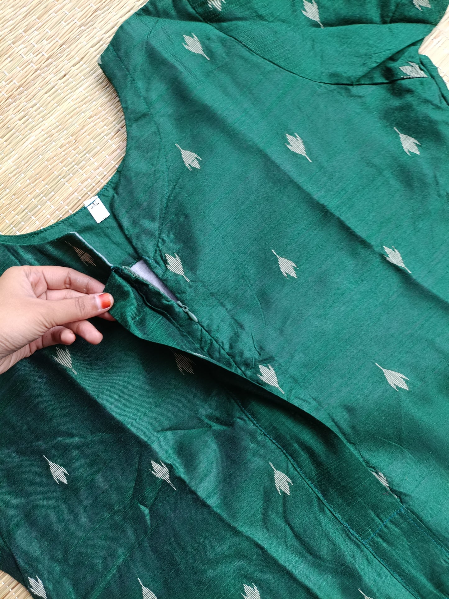 Raw silk Maternity 3 pc chudidhar set [ Top with center side zip,  Pant and dupatta - Forest green