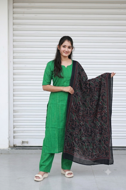 Maternity 3 pc chudidhar set [ Top with center zip, pant and dupatta] - Green