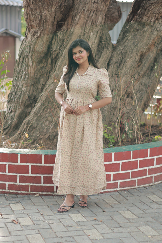 Premium Muslin - Feeding/ Maternity Maxi/Gown - Cotton lining /Center zip -Collar Sandal with red apple