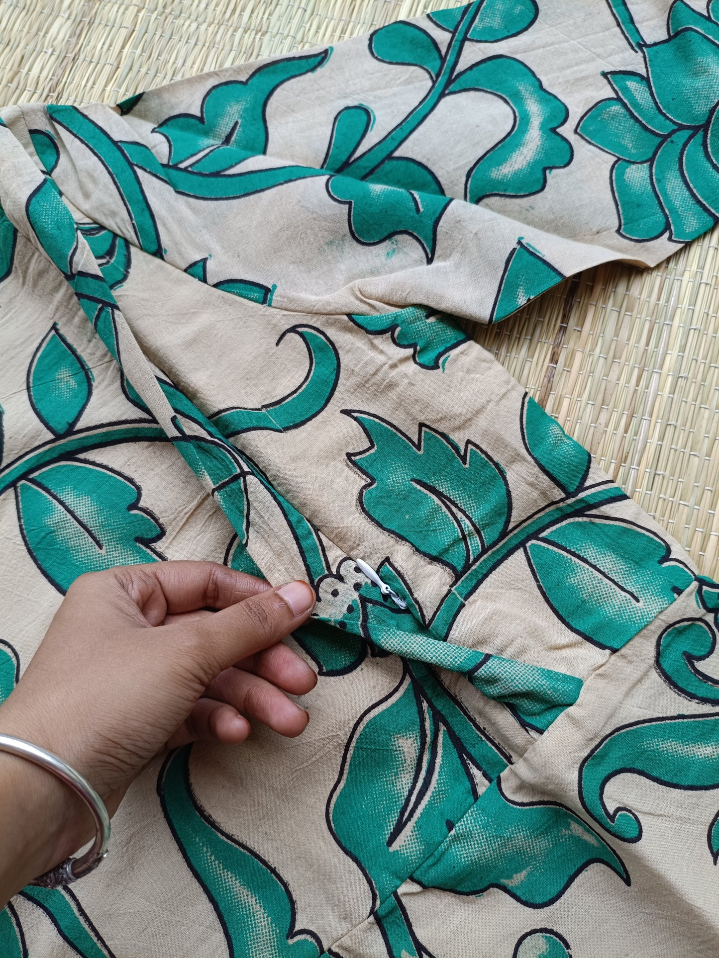 Block printed kalamkari cotton Maternity 2 pc chudidhar set [ Top with double side zip, and dupatta - Green Flower