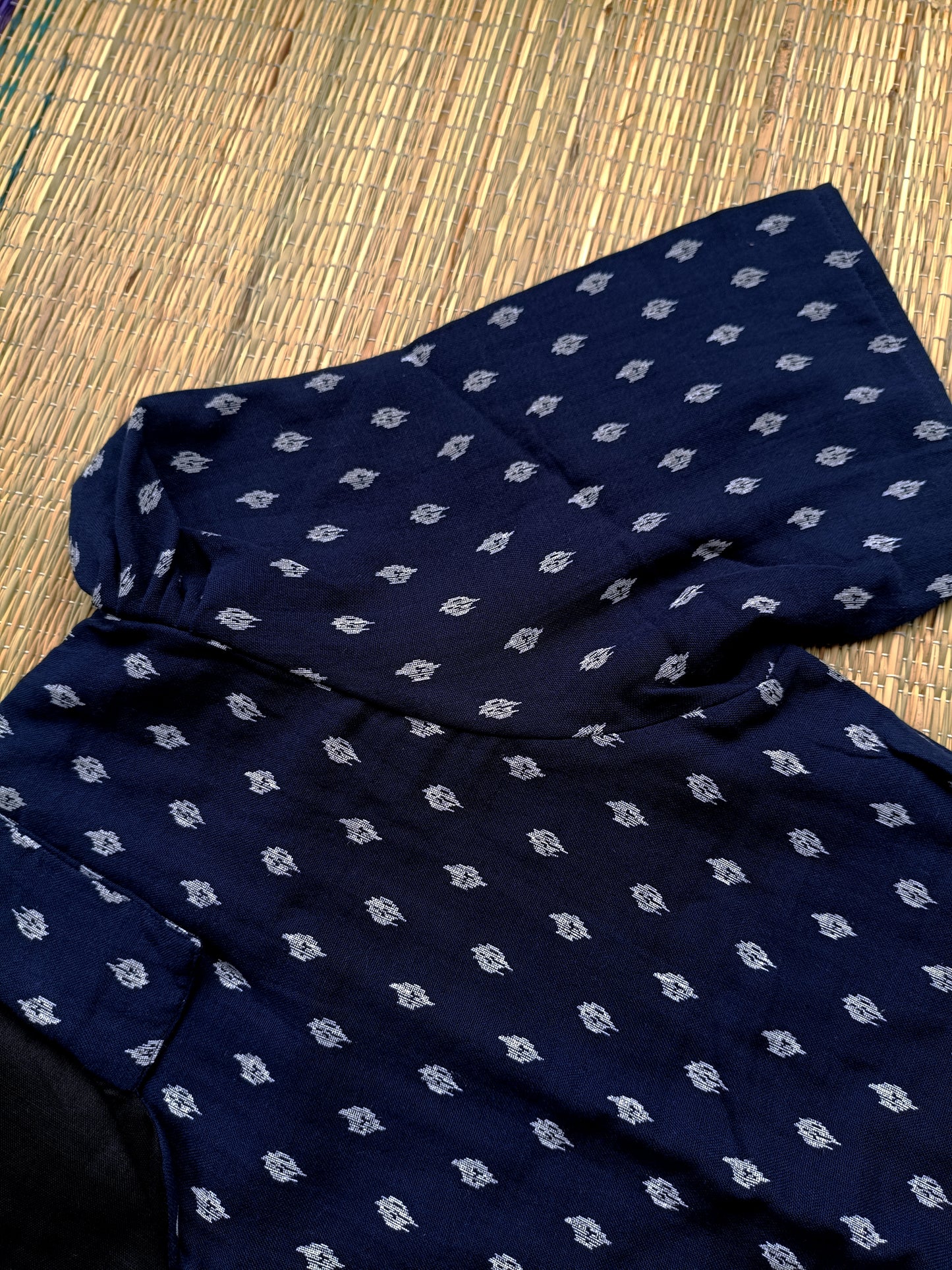 Premium Muslin/Cotton - Feeding/ Maternity Maxi/Gown - Cotton lining /Center zip -Collar  Navy blue and white butta