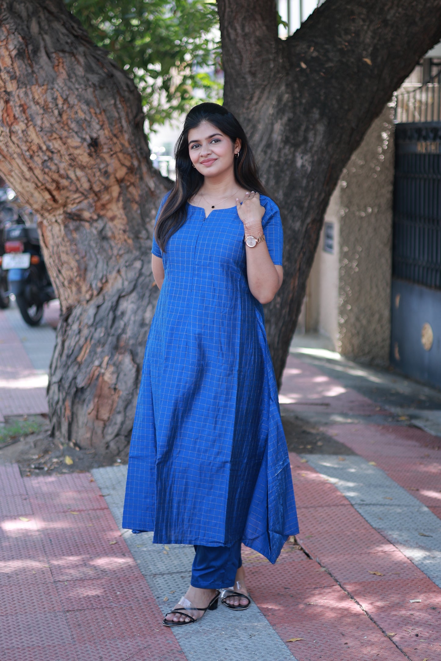 Raw silk Maternity 3 pc chudidhar set [ A line Top with center side zip,  Pant and dupatta - Blue checks (No Side open top)
