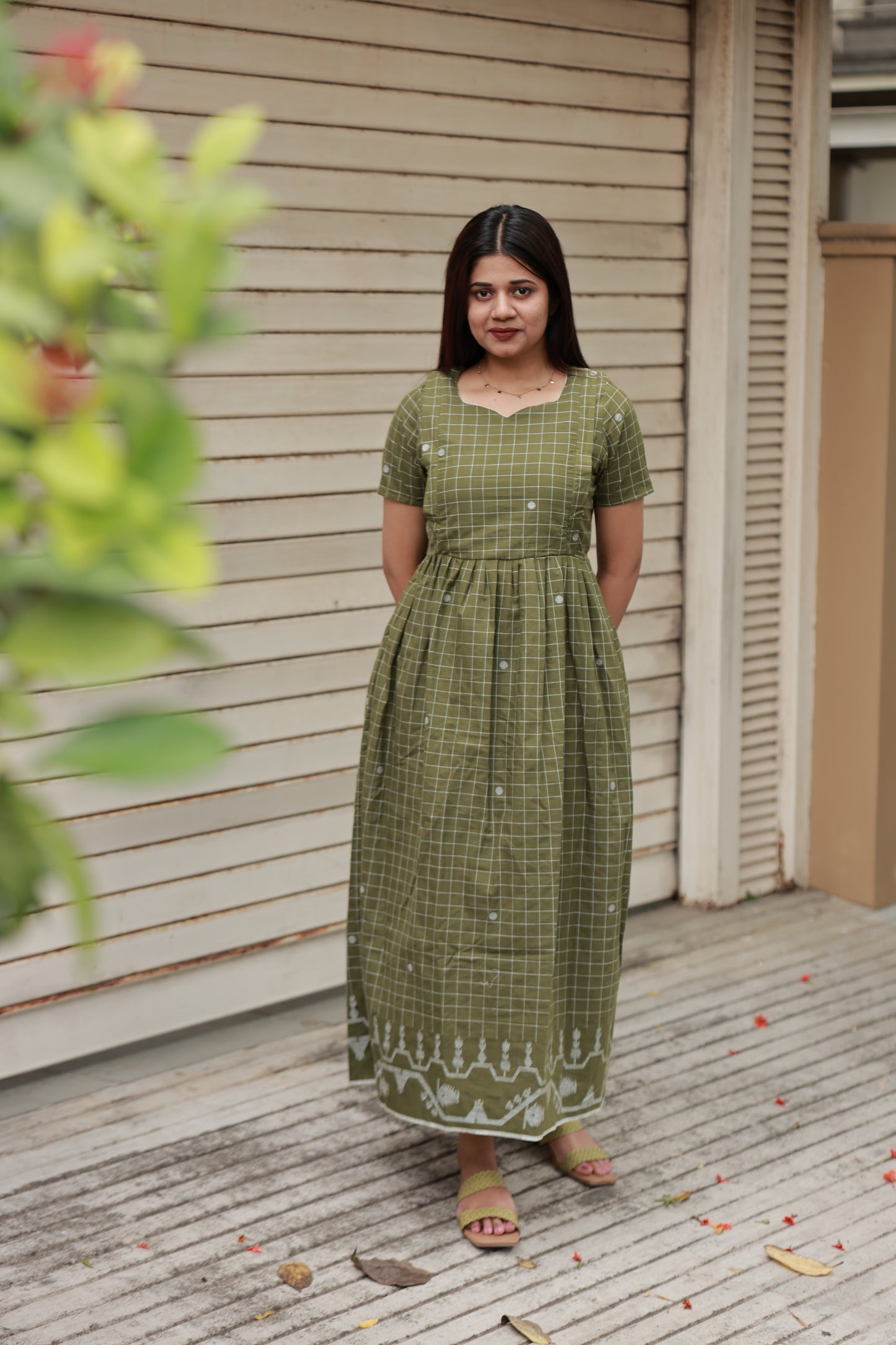 Handloom Jamdani - Maternity / Feeding - Maxi/Gown - Cotton Lining - Double side Zips - Pista Green