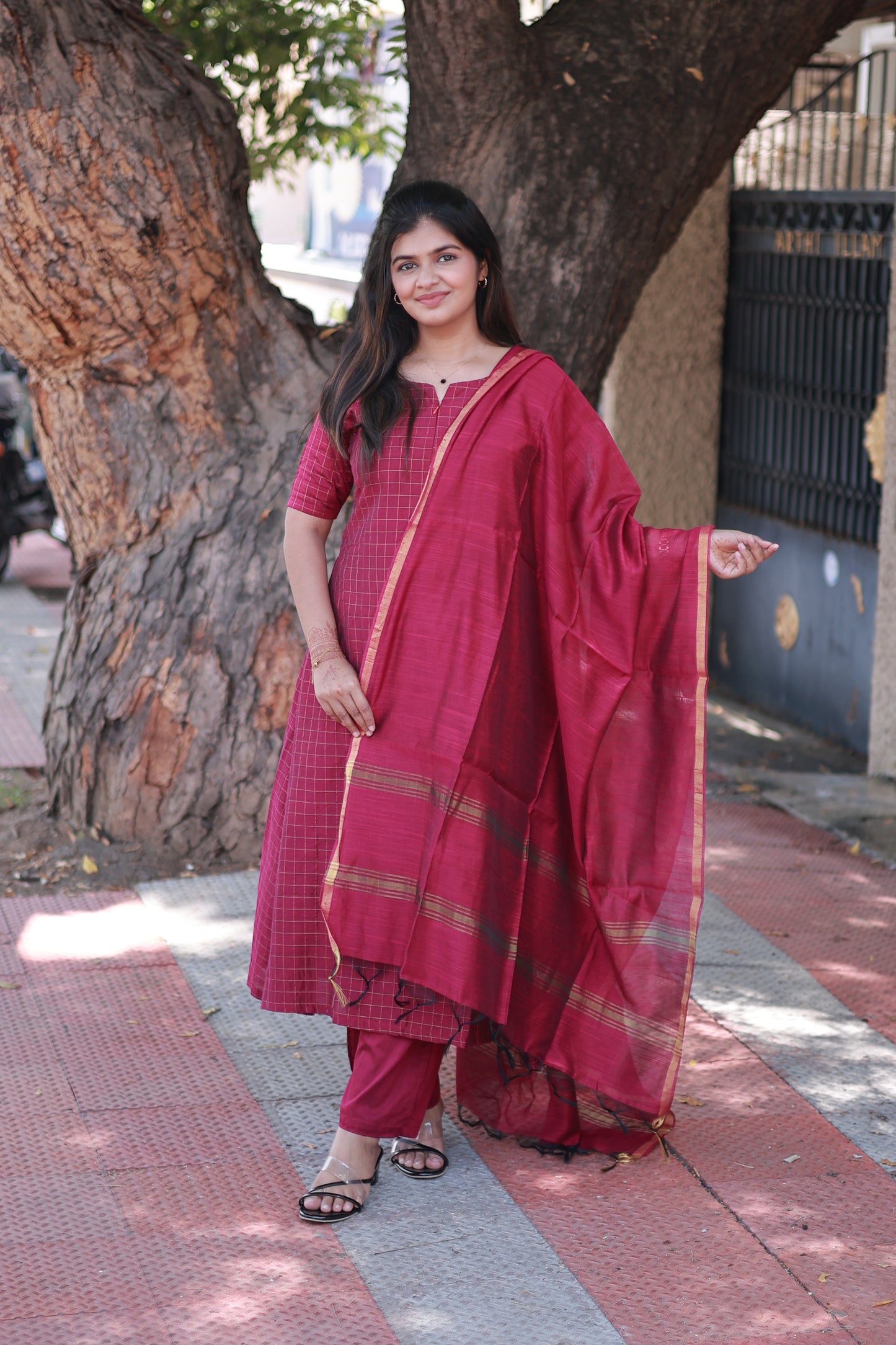 Raw silk Maternity 3 pc chudidhar set [ A line Top with center side zip,  Pant and dupatta - Pink checks (No Side open top)