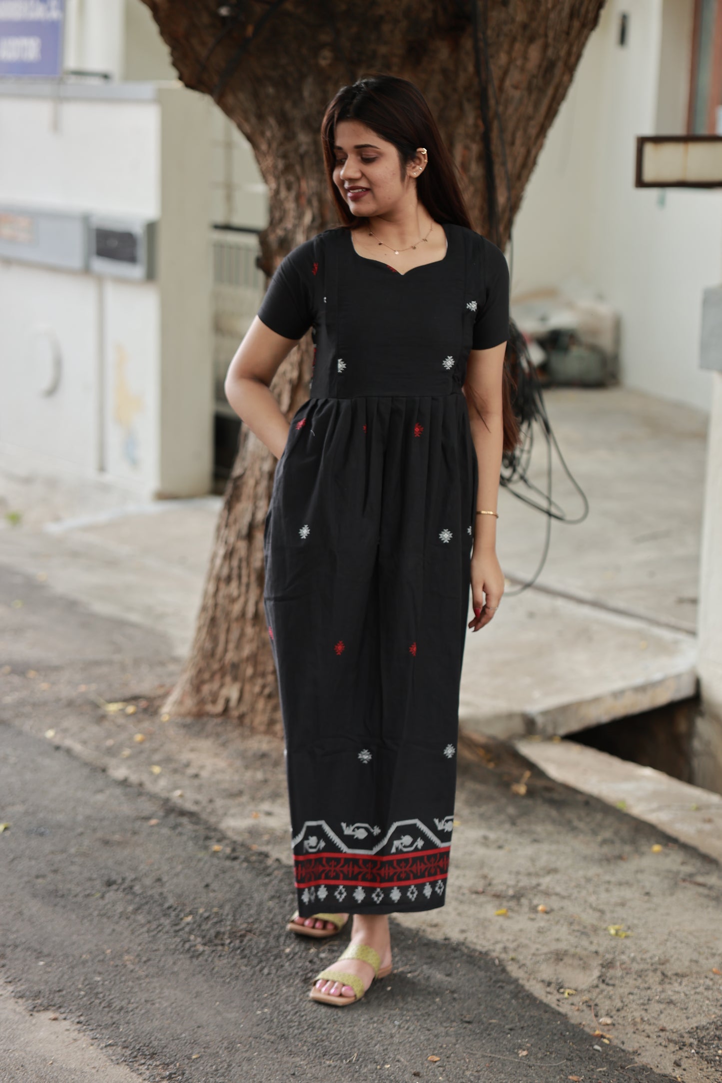 Handloom Jamdani - Maternity / Feeding - Maxi/Gown - Full Cotton Lining - Double side Zips - Black and white