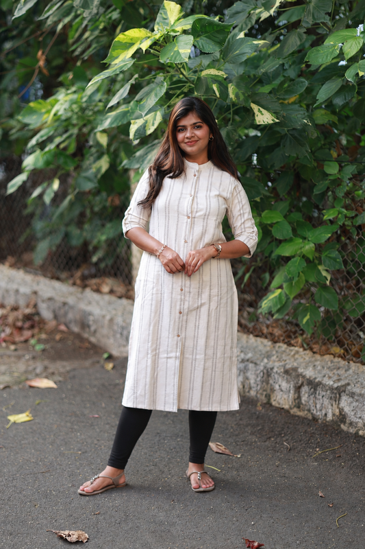 Khadi Cotton Feeding Top – Salt | Center Buttons